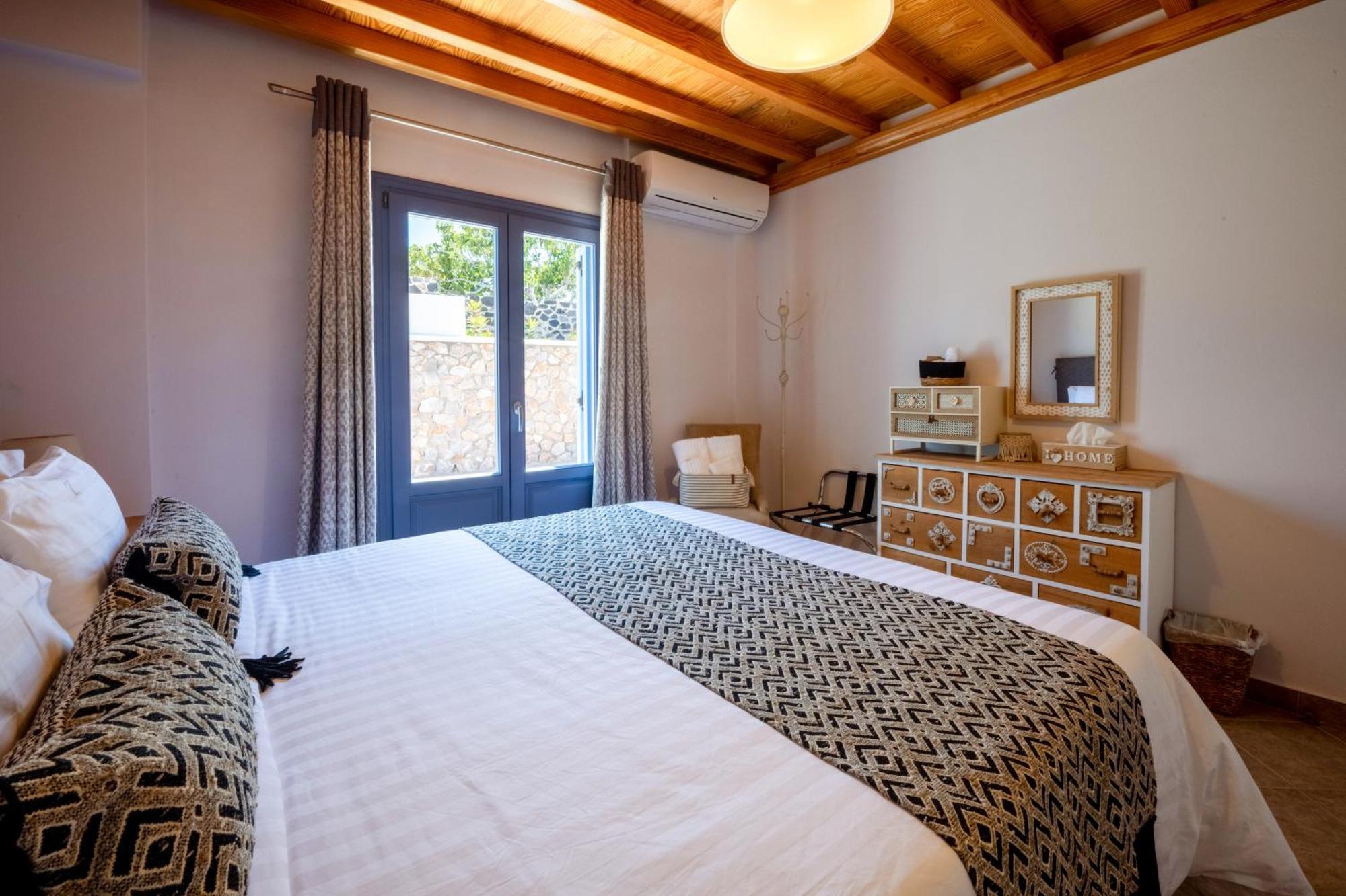 Modus Vivendi Villas Akrotírion Exteriör bild